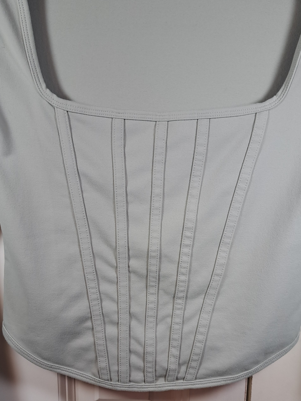Abercrombie & Fitch Women's Light Gray Crop Top - Picture 3 of 7